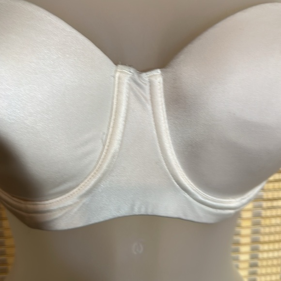 Auden Lightly Lined Straps or Strapless Underwire Bra Off White 32D - Picture 5 of 16